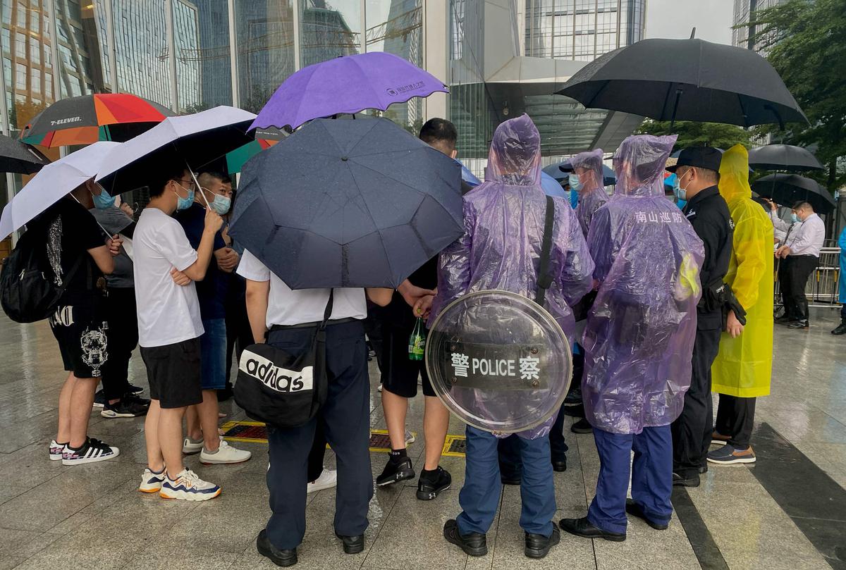 Chine: manifestation devant le siège d'Evergrande, géant de l'immobilier au bord de la faillite
