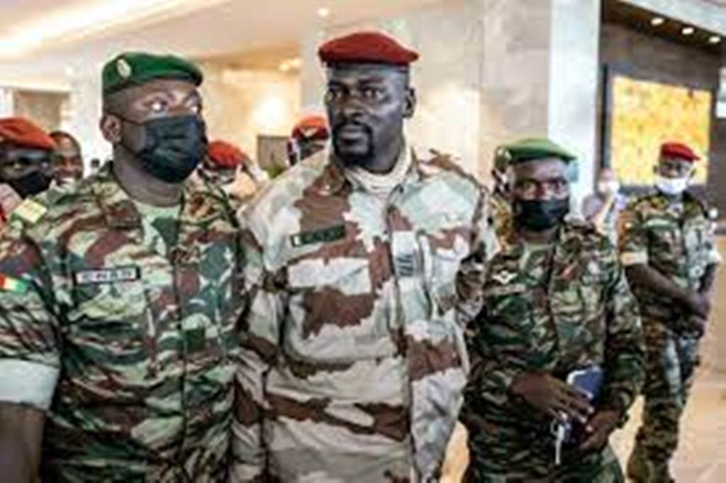 Guinée: les militaires reçoivent banquiers et syndicats durant leur concertation