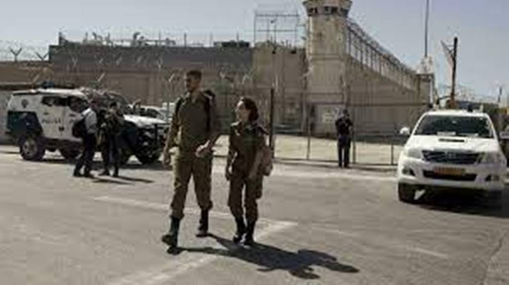 Israël: les deux derniers fugitifs parmi les six évadés de prison capturés