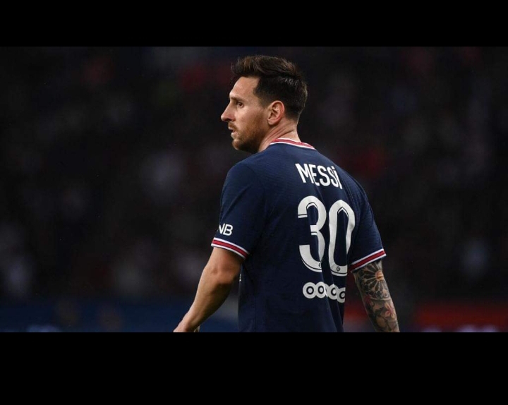 Touché au genou, Messi est incertain pour Metz