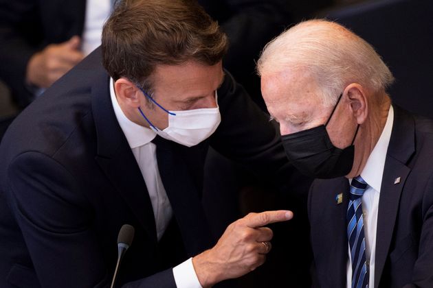 Crise des sous-marins: Macron s'entretiendra avec Biden ce mercredi