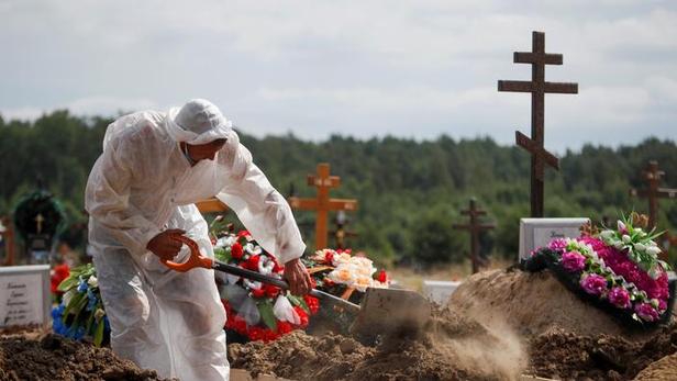 Covid-19: la Russie dépasse pour la première fois les 900 morts en une journée