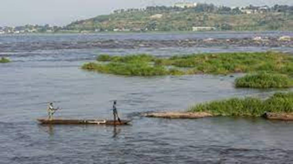 «Il n'y a plus de routes !»: trois jours de deuil après le naufrage sur le fleuve Congo