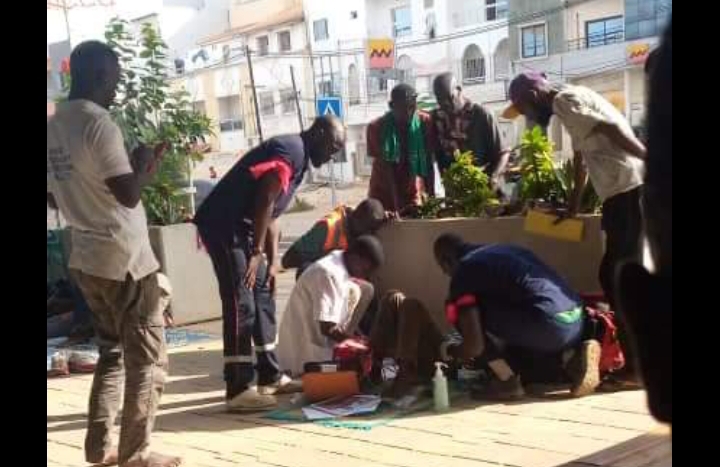 Grève de la faim des travailleurs de l’électricité: des agents évacués l'hôpital, d'autres pris en charge sur place