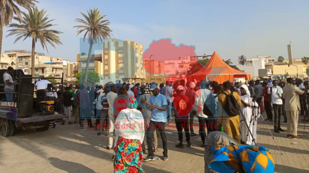 Place de la Nation: Noo Lank peine à mobiliser et accuse l'autorité administrative