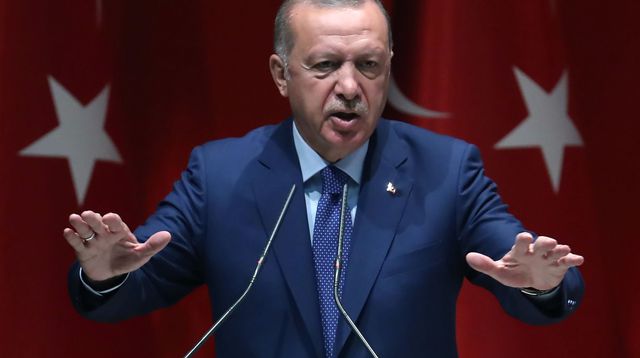 Le président turc Recep Tayyip Erdogan menace d'expulser dix ambassadeurs après un appel à libérer un opposant