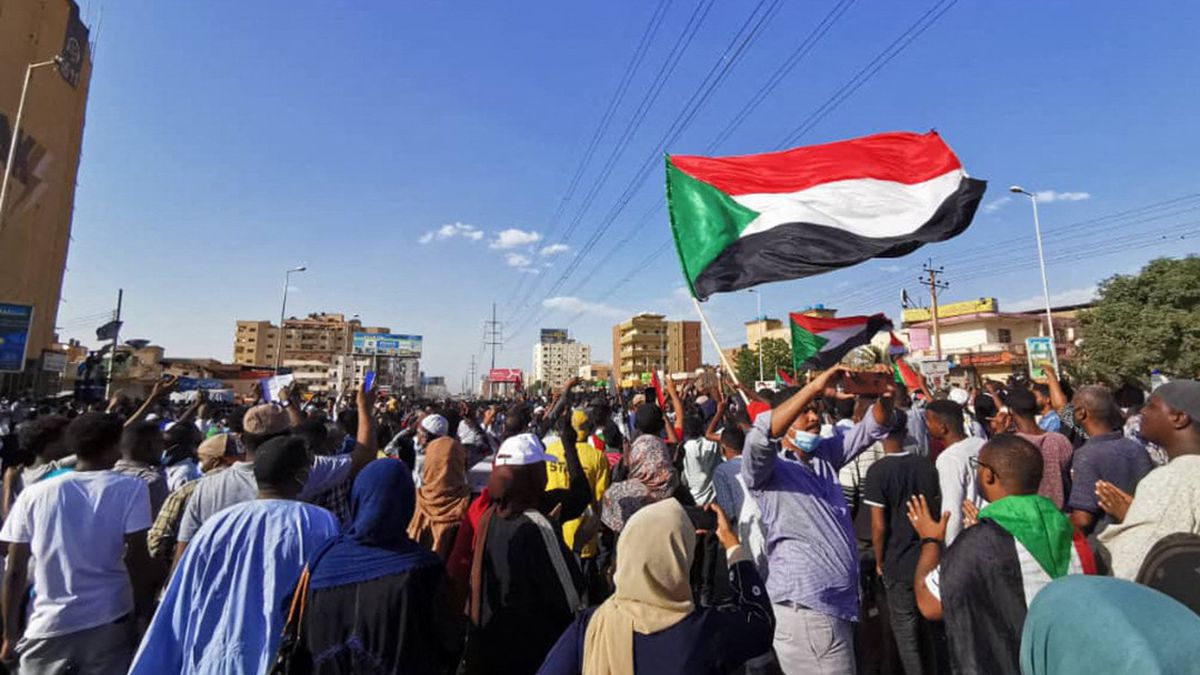 Soudan : plusieurs pays lancent un appel à la "restauration immédiate" du gouvernement civil