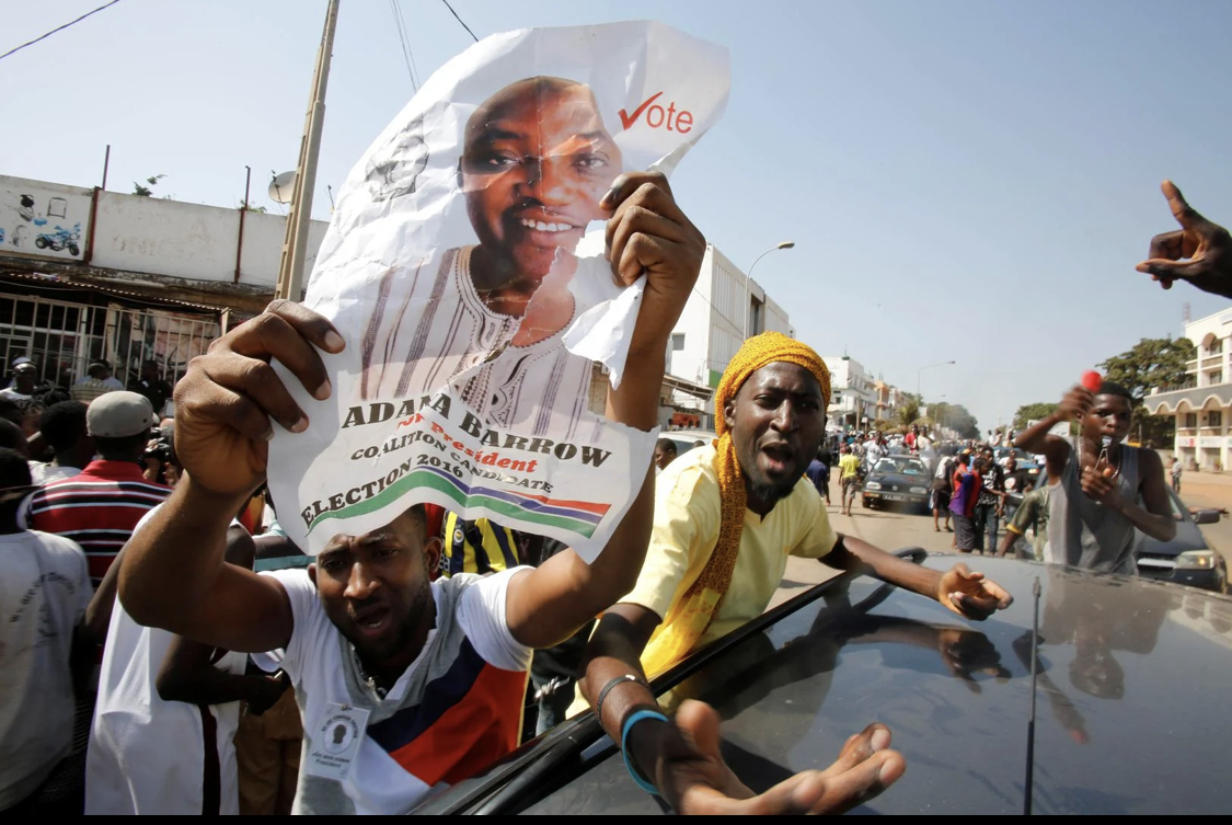 Gambie: Leurres et heurts qui serrent à l’étau le Président sortant Adama Barrow