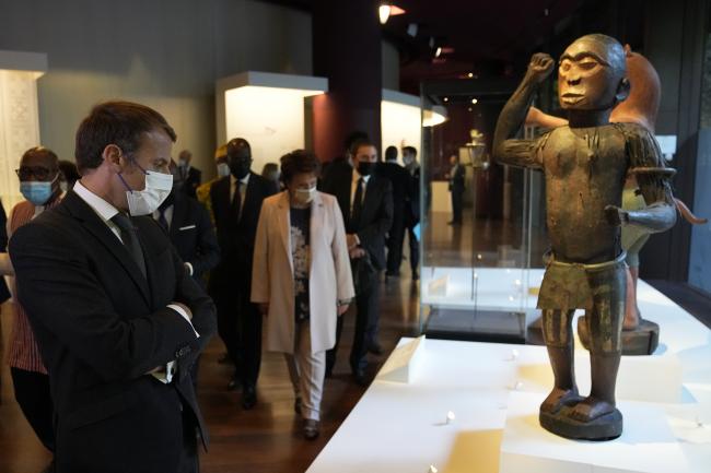 Bénin: les œuvres d'art restituées par la France sont arrivées à Cotonou