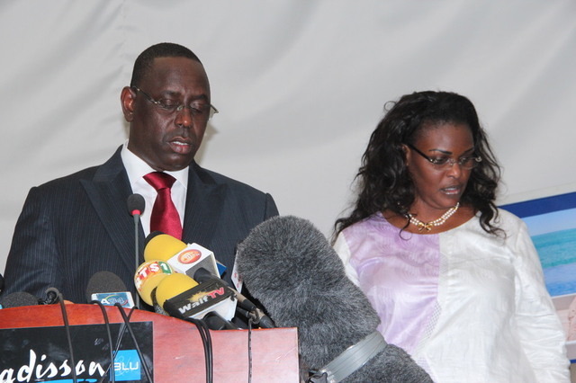 DEMENTI SUR UNE NAISSANCE A LA PRESIDENCE DE LA REPUBLIQUE:  Le couple Sall n’a pas un bébé