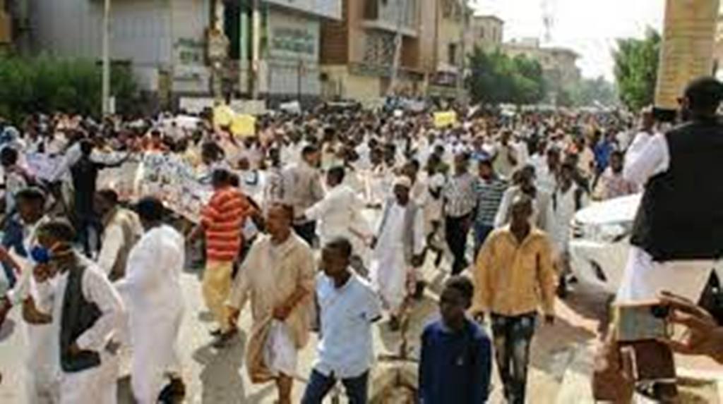 À la Une: week-end sanglant à Khartoum