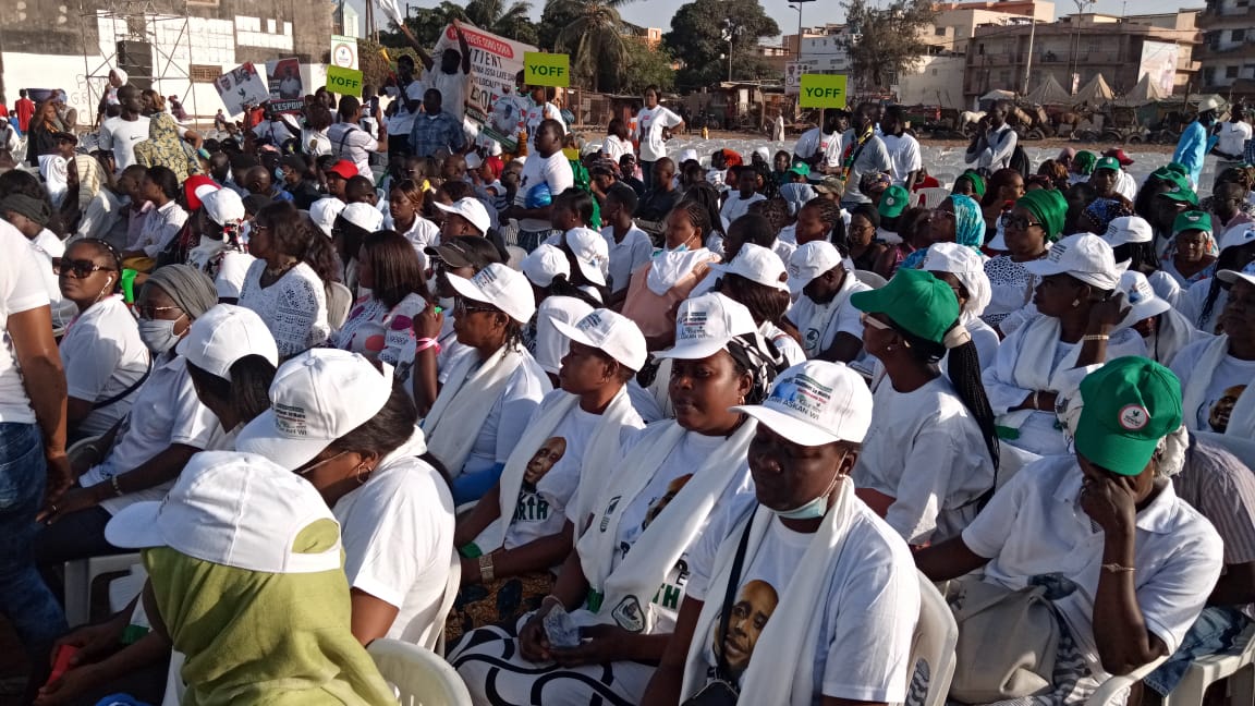 Meeting d’investiture de Barthélémy Dias: déjà une marée humaine à Grand-Yoff