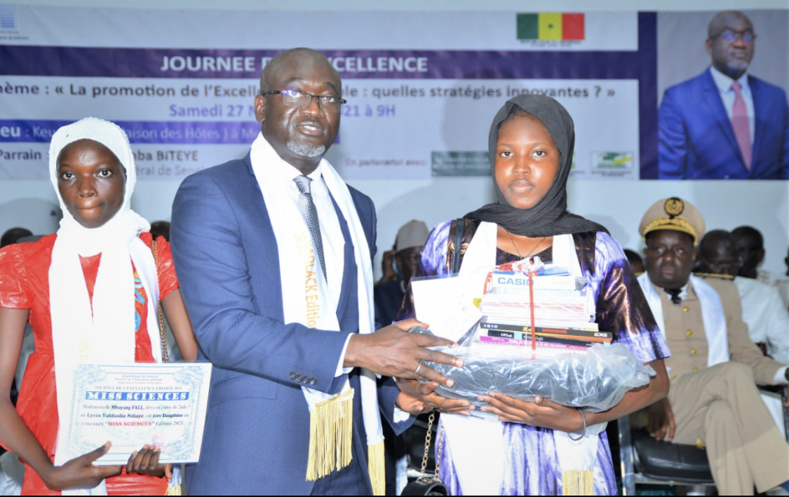 Journée de l’Excellence à Kaolack: la crème du système éducatif honorée Papa Mademba BITEYE donné en exemple aux jeunes de Kaolack