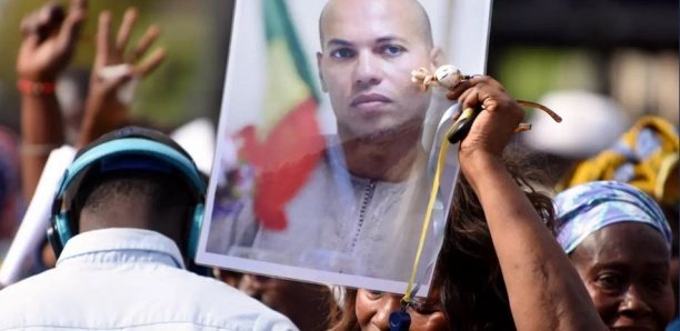 Eventuel retour de Karim Wade : des malfaiteurs s’en servent pour voler 44 voitures et détourner 200 millions Fcfa