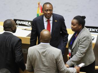 Le président du Kenya, Uhuru Kenyatta lors du sommet de l'Union africaine à Addis-Abeba, le 12 octobre 2013. REUTERS/Tiksa Negeri