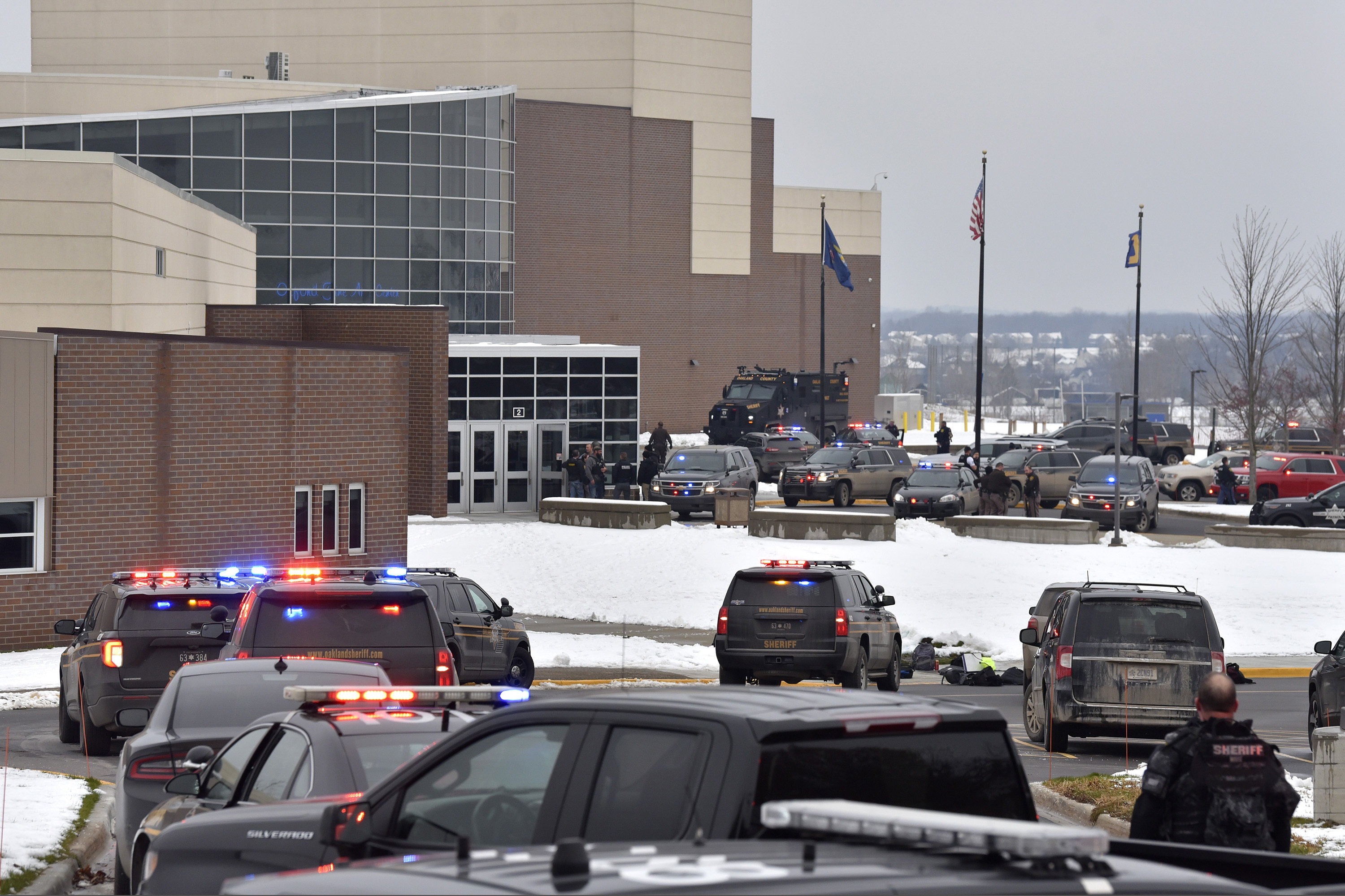 Fusillade dans un lycée américain du Michigan: trois élèves tués, six blessés (police)