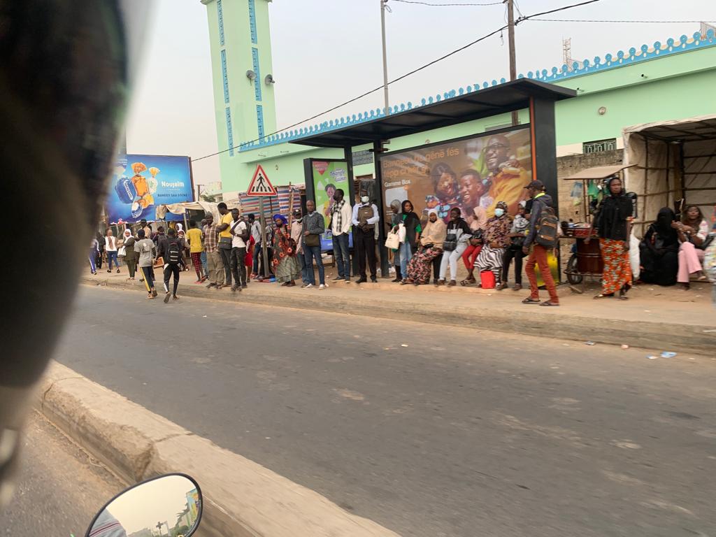 Grève des transporteurs: de Mbao à Castor, le film du calvaire des Sénégalais 