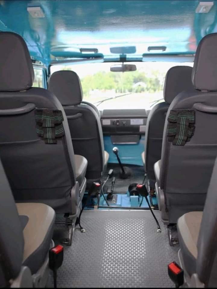 ​Transport: l'ESP et Oniva présentent le prototype de véhicule 100 % sénégalais pour remplacer les «7 places»