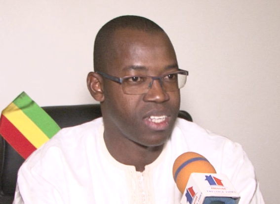 Yankhoba Diatara menace de limoger Bibi Baldé de son poste de DG de la Poste