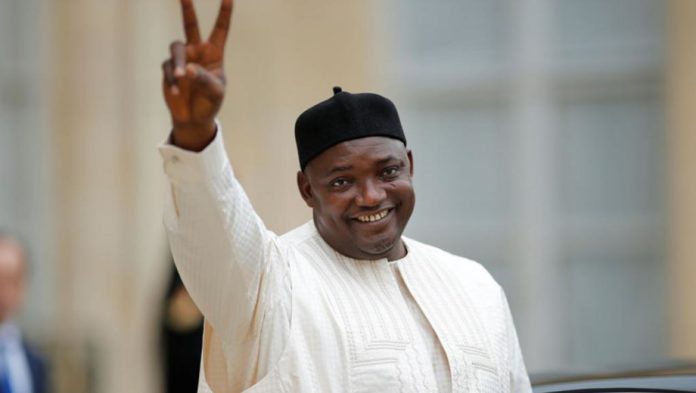 Gambie: Barrow réélu officiellement Président 