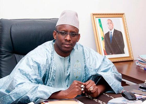 Cheikh Abdou Bara Dolly révèle: « le ministre Moustapha Diop corrompt les députés pour éviter les critiques à l’Assemblée nationale »