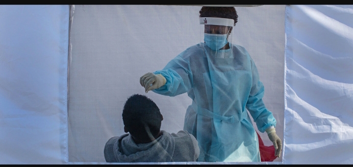 Le variant se propage en Afrique, mais les cas graves restent peu nombreux en Afrique du Sud (OMS)