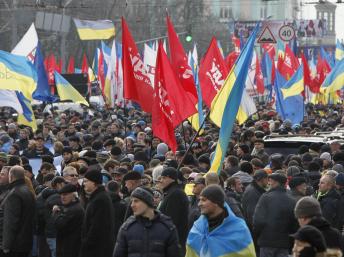 Ukraine: des dizaines de milliers de manifestants pro-européens à Kiev