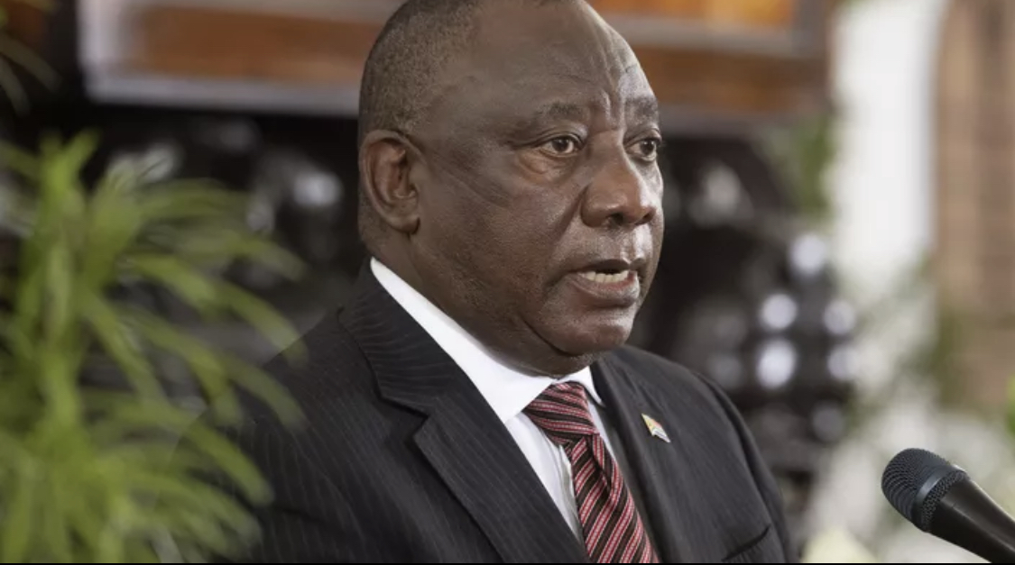 Le président sud-africain Cyril Ramaphosa positif au Covid-19