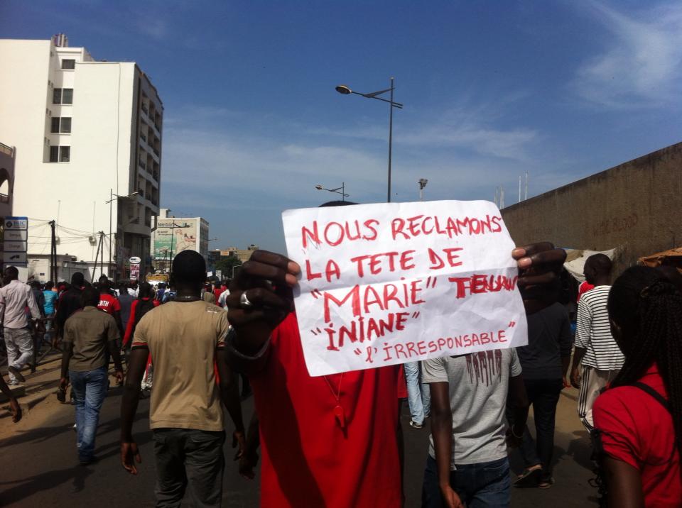 Marche contre les réformes universitaires: les étudiants réclament la tête de Mari Teuw Niane