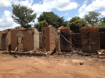 François Hollande et le Premier ministre centrafricain Nicolas Tiangaye avant le Sommet de l'Elysée, le 6 décembre 2013. REUTERS/Benoit Tessier