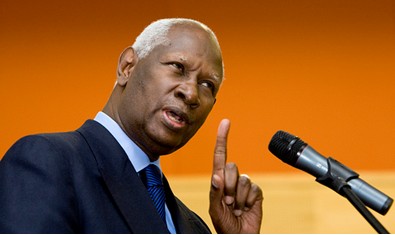Sommet France-Afrique : Abdou Diouf victime d’un malaise