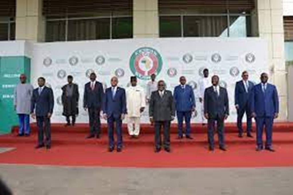 La CEDEAO annonce un sommet extraordinaire sur le Mali le 9 janvier à Accra (Ghana)