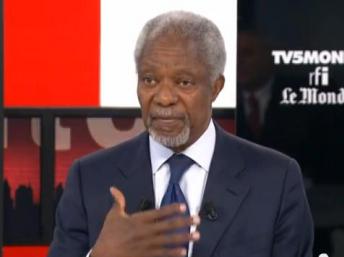 Kofi Annan, ancien secrétaire général de l'ONU, sur le plateau de l'émission Internationales. DR