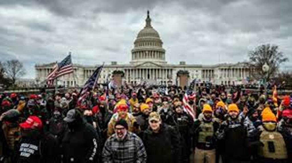 Un an après l'attaque du Capitole, la théorie de «l'élection volée» toujours vivace chez les pro-Trump