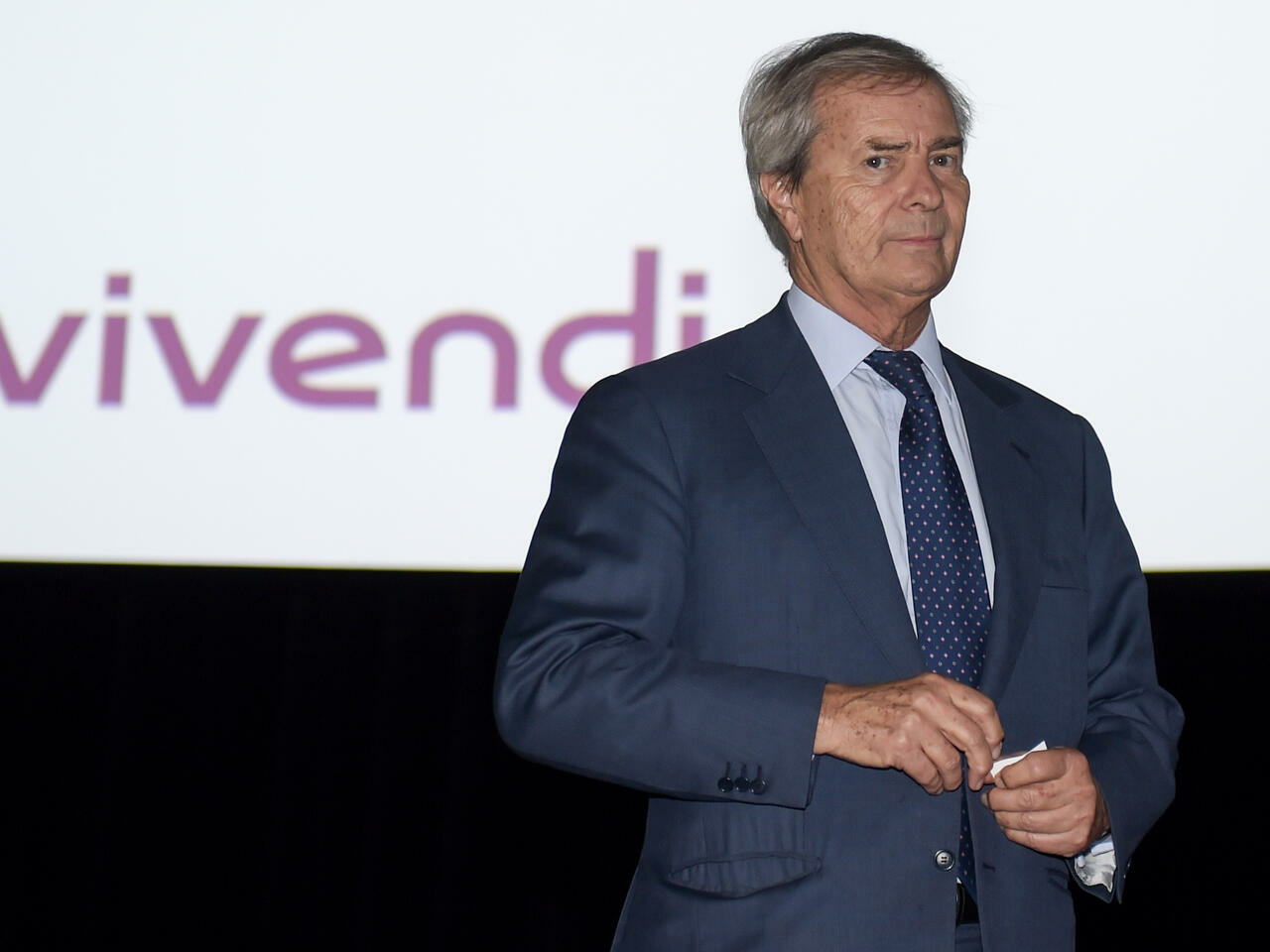 Concentration des médias en France: Bolloré, Arnault, Lagardère et Niel bientôt auditionnés au Sénat