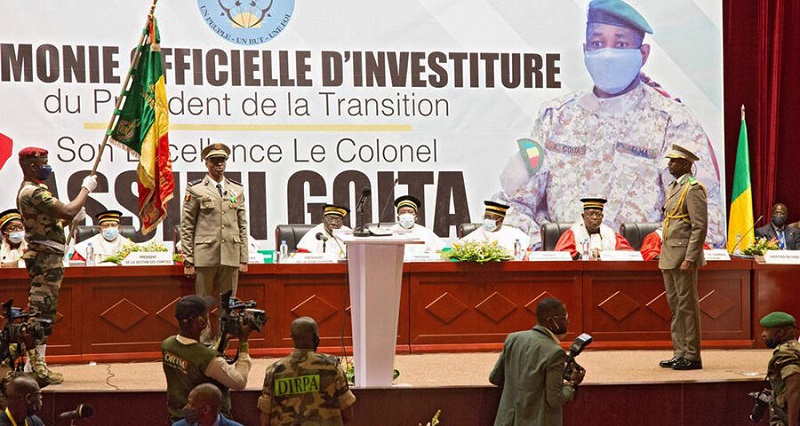 Le Colonel Diaw rappelle à l'ordre les membres du CNT qui décrient la présence militaire française au Mali
