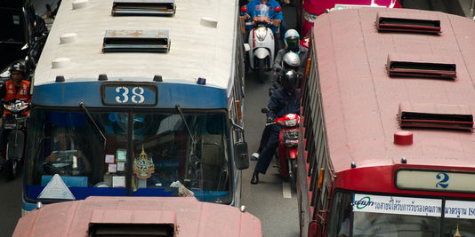 Thaïlande : 29 morts dans un accident d'autocar