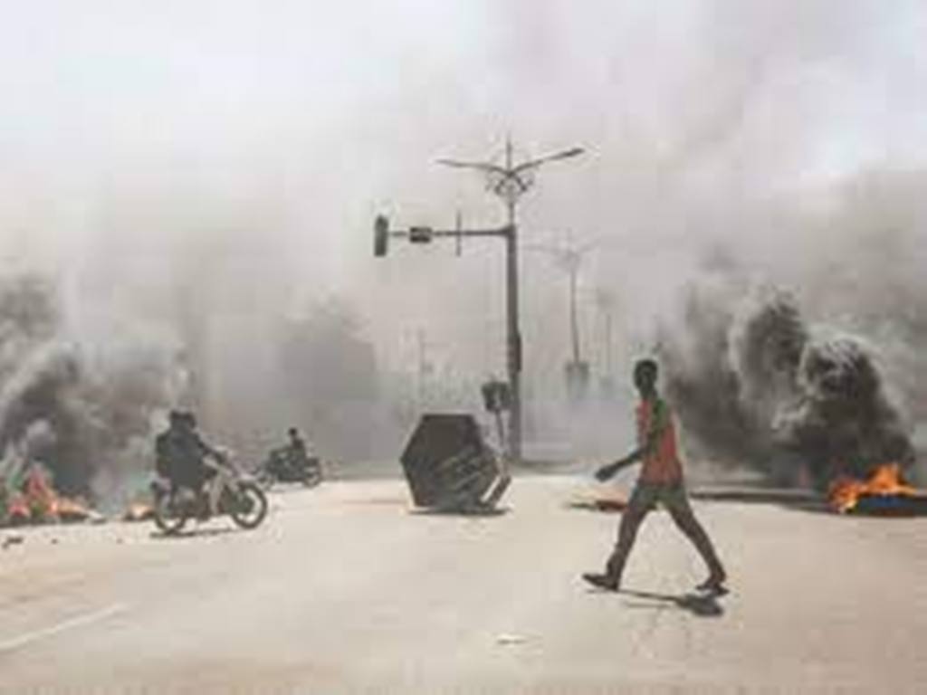 Burkina Faso : la Cédéao s'inquiète d'une "tentative de coup d'État"