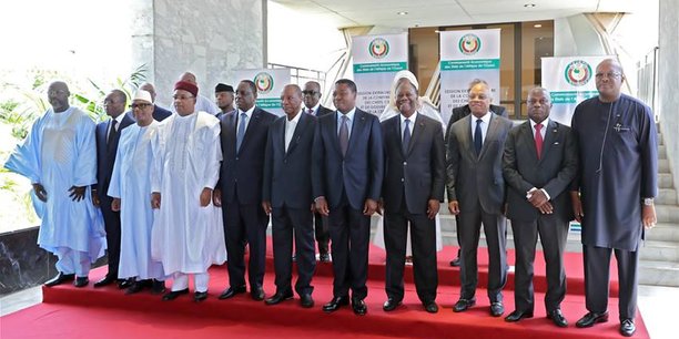 Burkina: la Cedeao condamne le coup d'état et annonce un sommet extraordinaire 