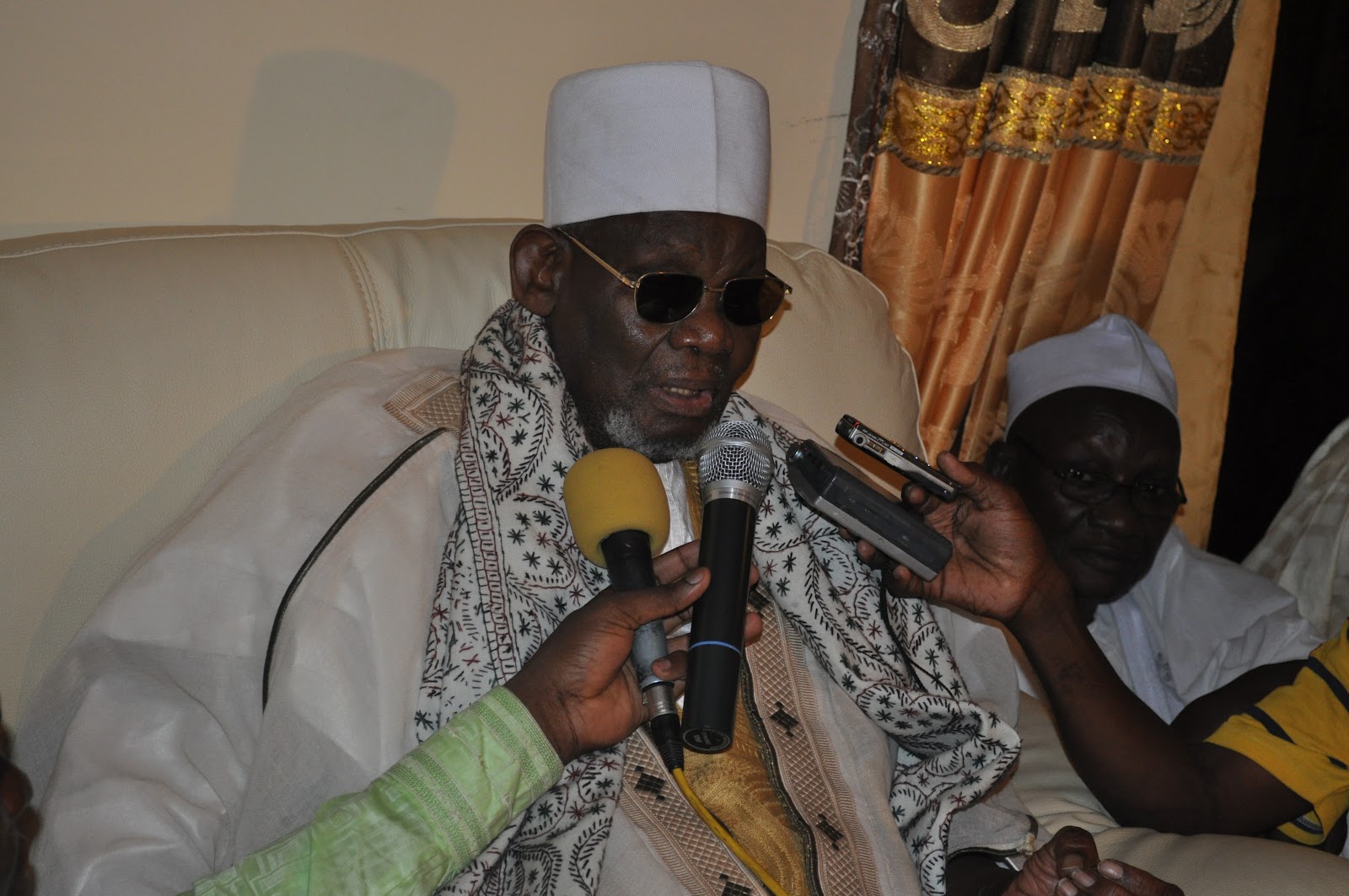 Affaire Sidy Lamine Niasse: quand le khalife de Médina Baye désarme Macky Sall