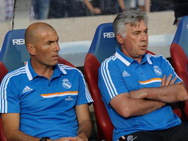 Real Madrid : le salaire de "misère" du coach Zinedine Zidane