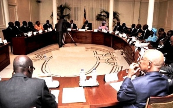 Macky Sall demande la relance des Conseils des ministres décentralisés