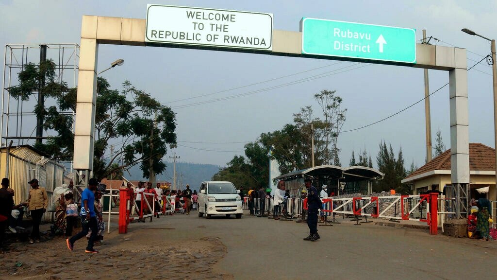 Le Rwanda rouvre sa frontière avec l'Ouganda, fermée depuis deux ans