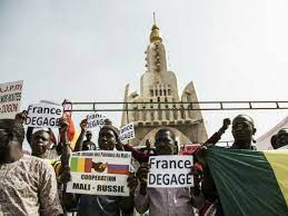 Mali: manifestation à Bamako pour demander le retrait de la force Barkhane