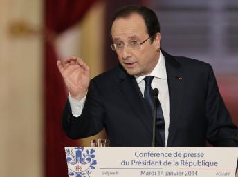 «Et je veux en terminer avec ce qui était, depuis 40 ans, la politique de la France avec la Centrafrique comme avec une partie de l’Afrique» a déclaré François Hollande. REUTERS/Philippe Wojazer