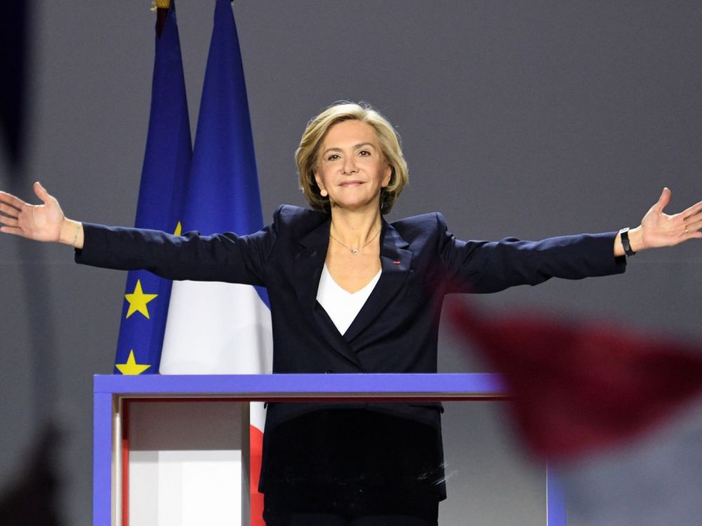 France : un virage à droite dans la campagne de Valérie Pécresse, qui peine à convaincre