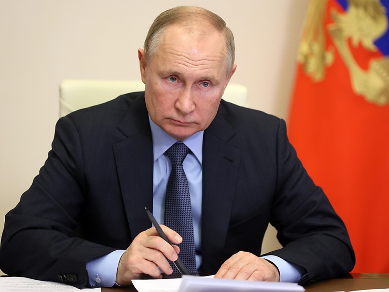 Ukraine: la Russie reconnaît l'indépendance des territoires séparatistes