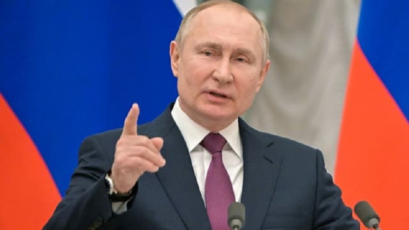 Poutine ordonne à l'armée russe «de maintenir la paix» dans les territoires séparatistes d'Ukraine