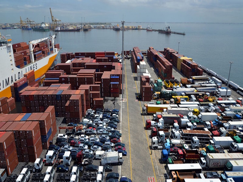Détournement d'un bateau d'engrais: placée sous mandat de dépôt, la transitaire Nancy Niang mouille un promoteur de lutte et son frère
