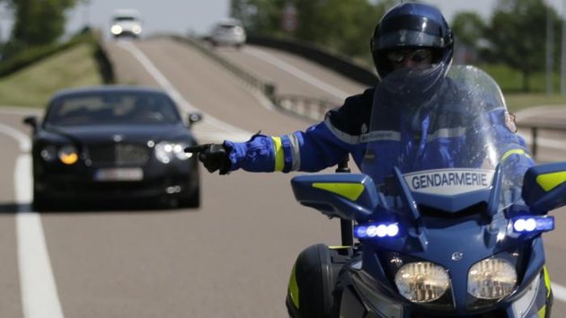 Un automobiliste contrôlé positif à l'alcool, aux amphétamines, à la cocaïne et au cannabis